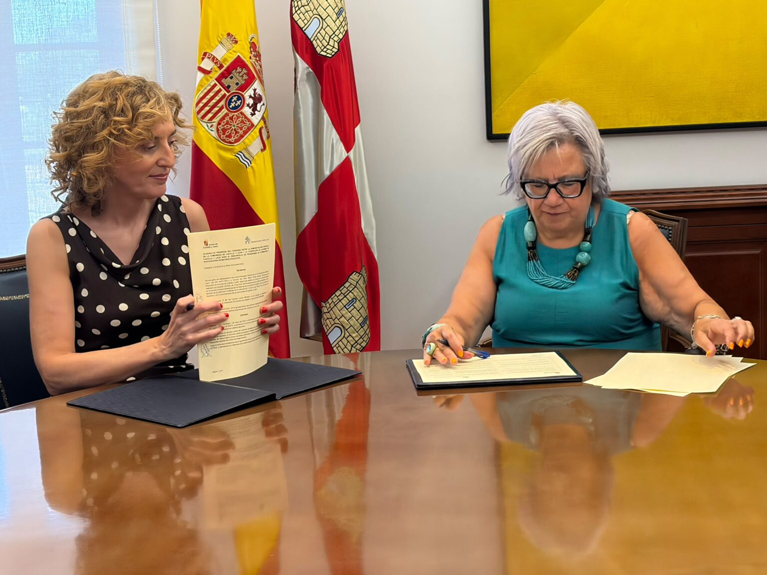 150726-Firma-convenio-Educacion-3-1536x1152 Federación Autismo Castilla y León