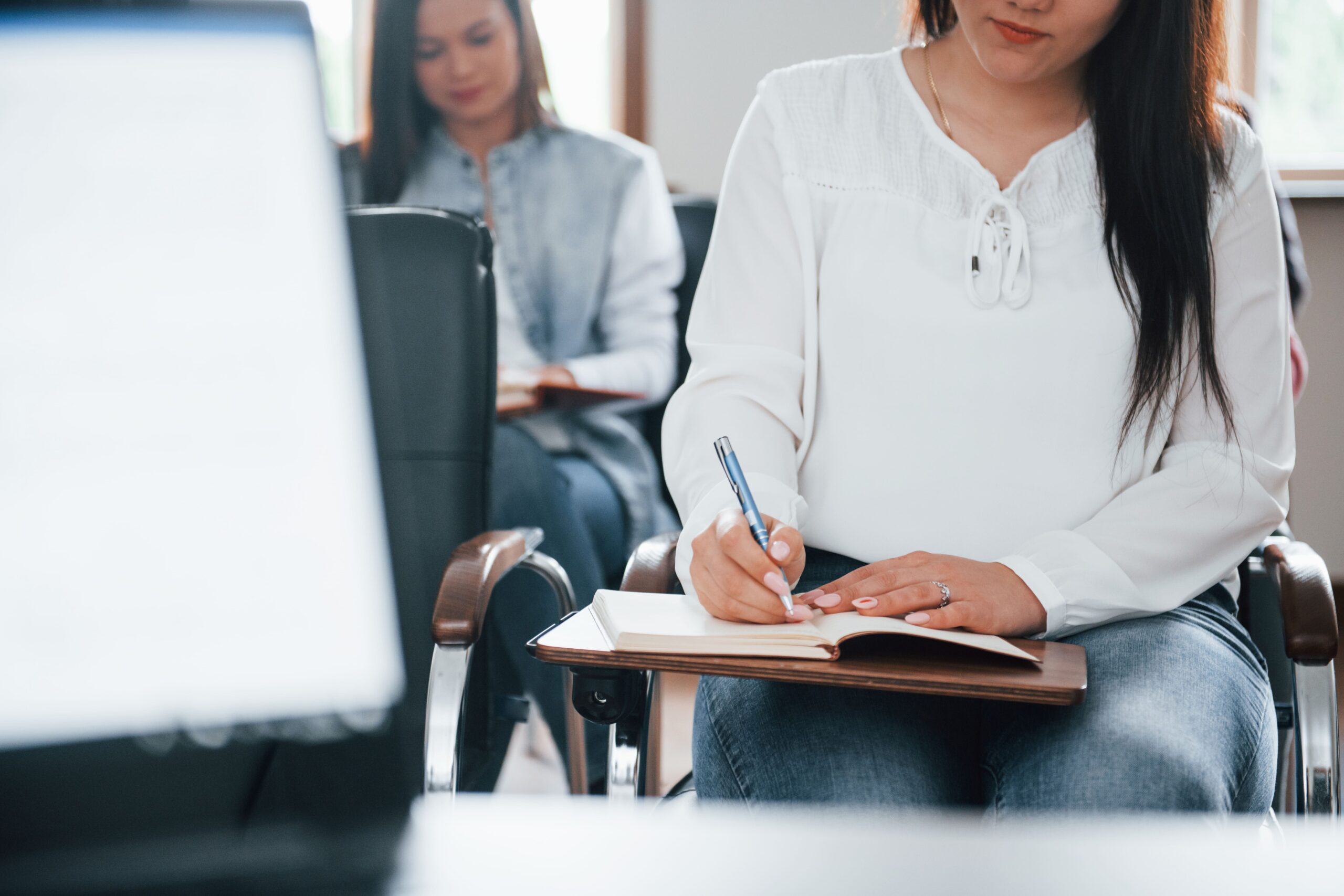 ADI-R-2027-1-scaled Cursos ADI-R-2027-1-scaled Cursos